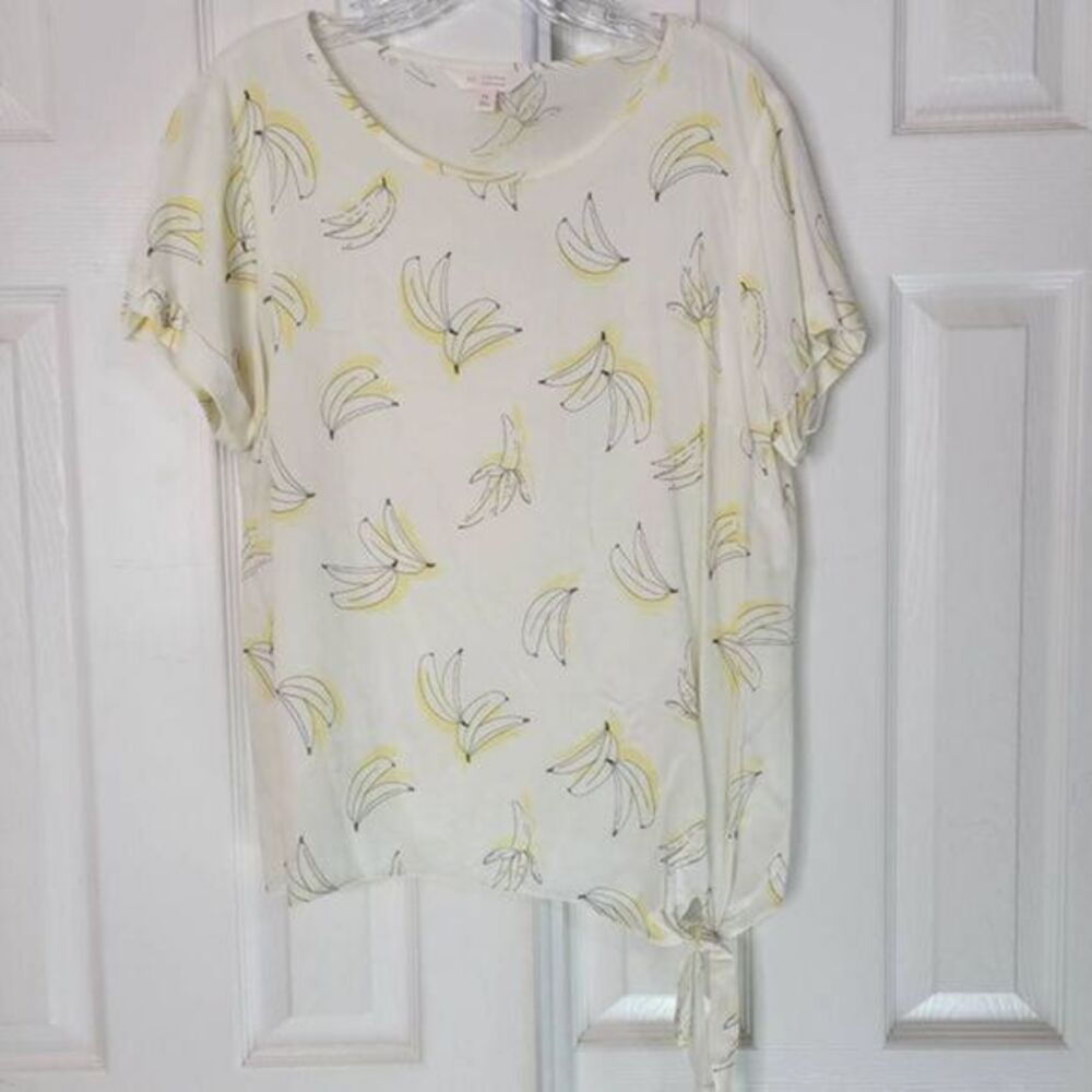 LC Lauren Conrad Cream Banana Print Short Sleeve Tie Front Blouse